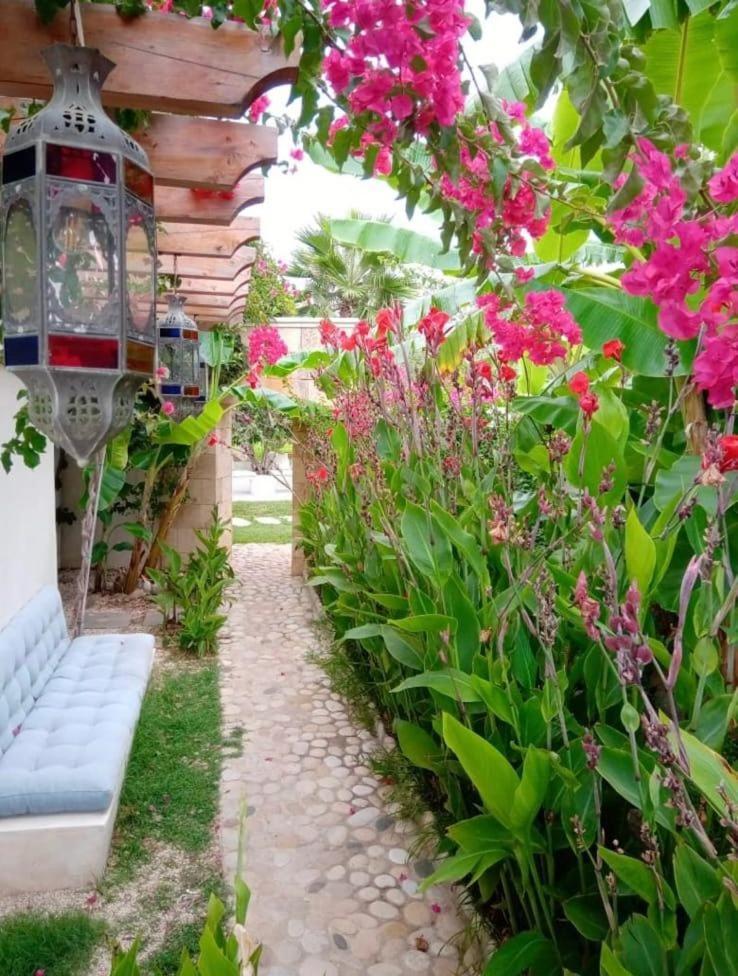 Jhotelresorts Damour Ngoại thất bức ảnh